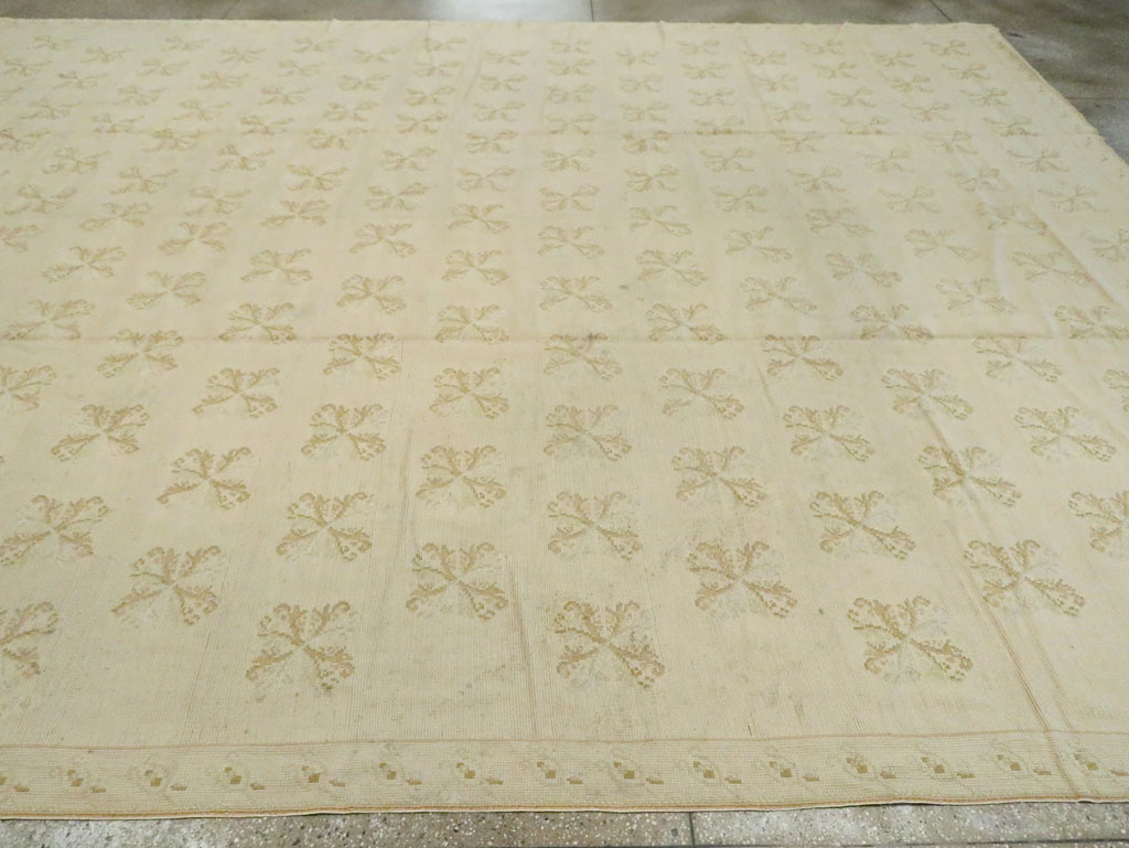 Vintage Portugal Needlepoint Carpet, No.8908 - Galerie Shabab