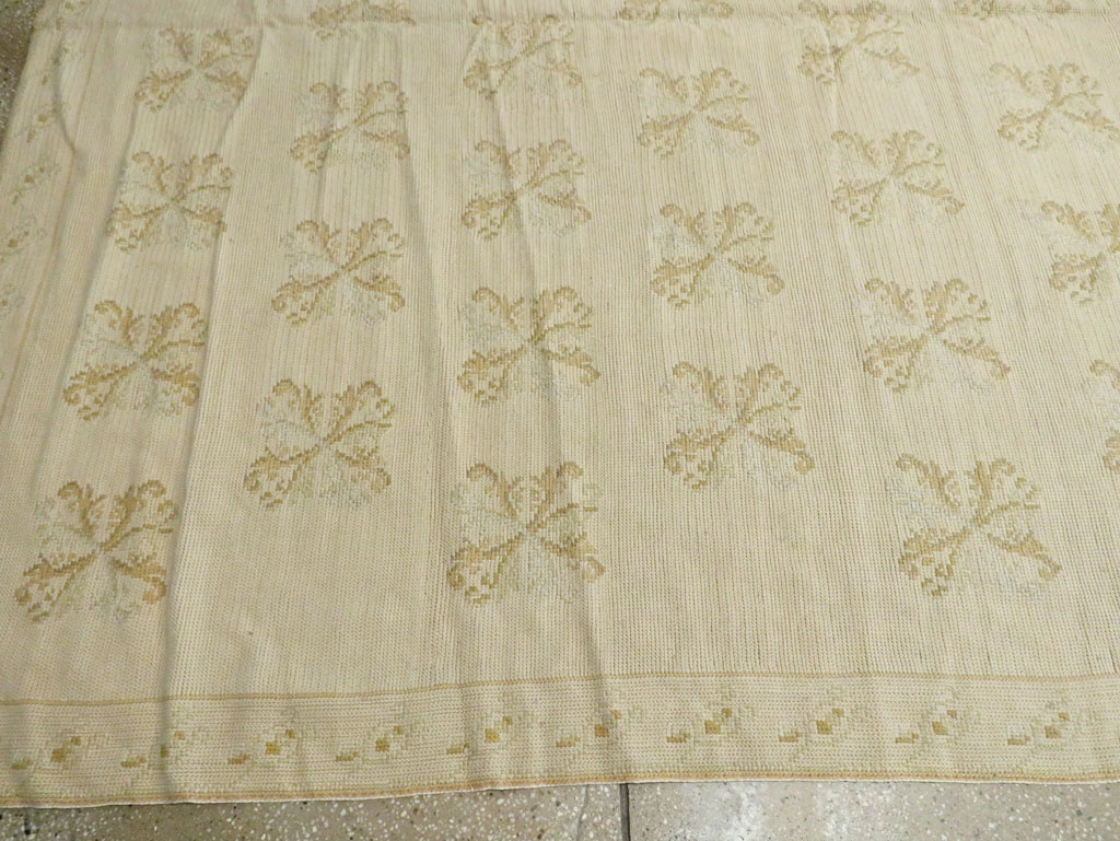 Vintage Portugal Needlepoint Carpet, No.8908 - Galerie Shabab