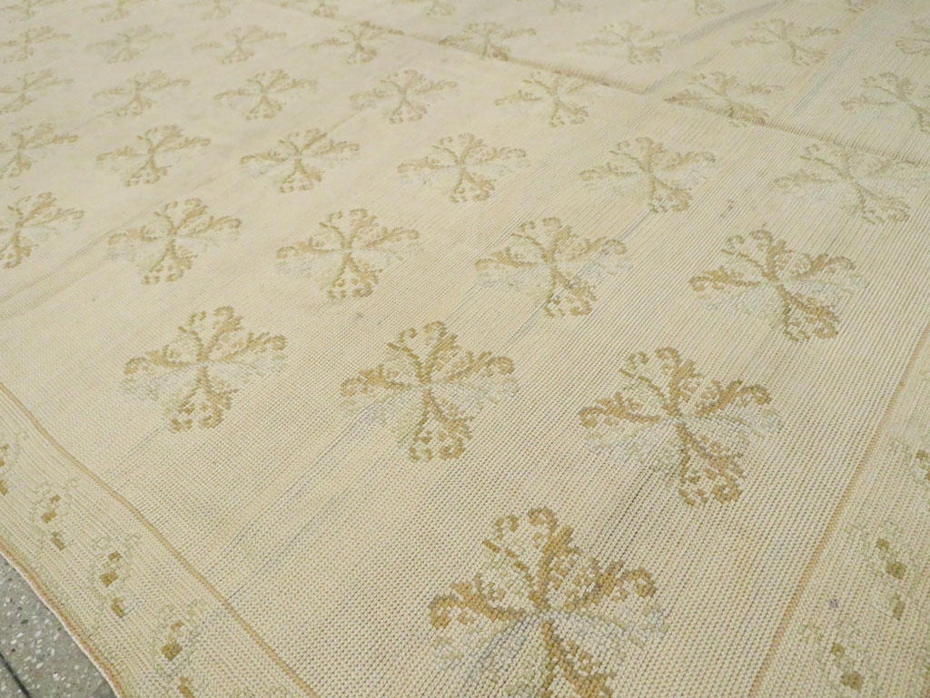 Vintage Portugal Needlepoint Carpet, No.8908 - Galerie Shabab