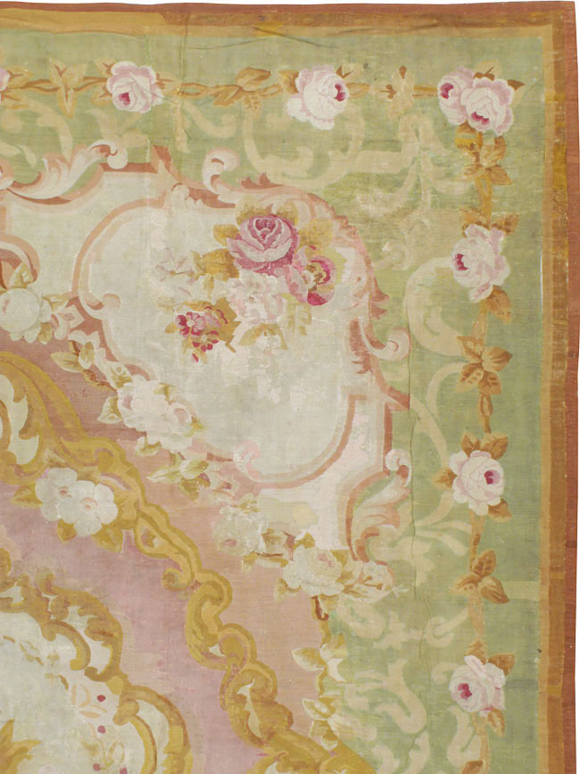 Antique French Aubusson Carpet, No.8909 - Galerie Shabab