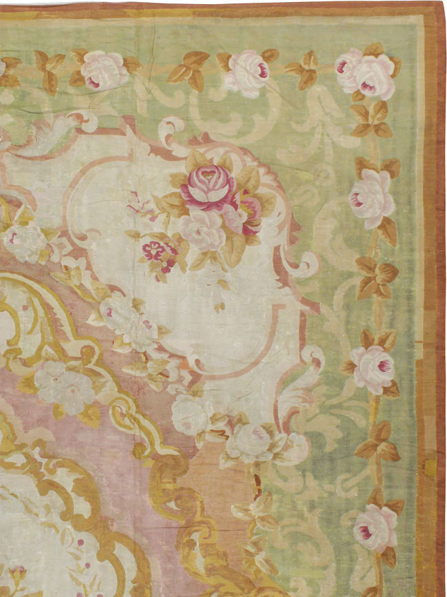 Antique French Aubusson Carpet, No.8909 - Galerie Shabab