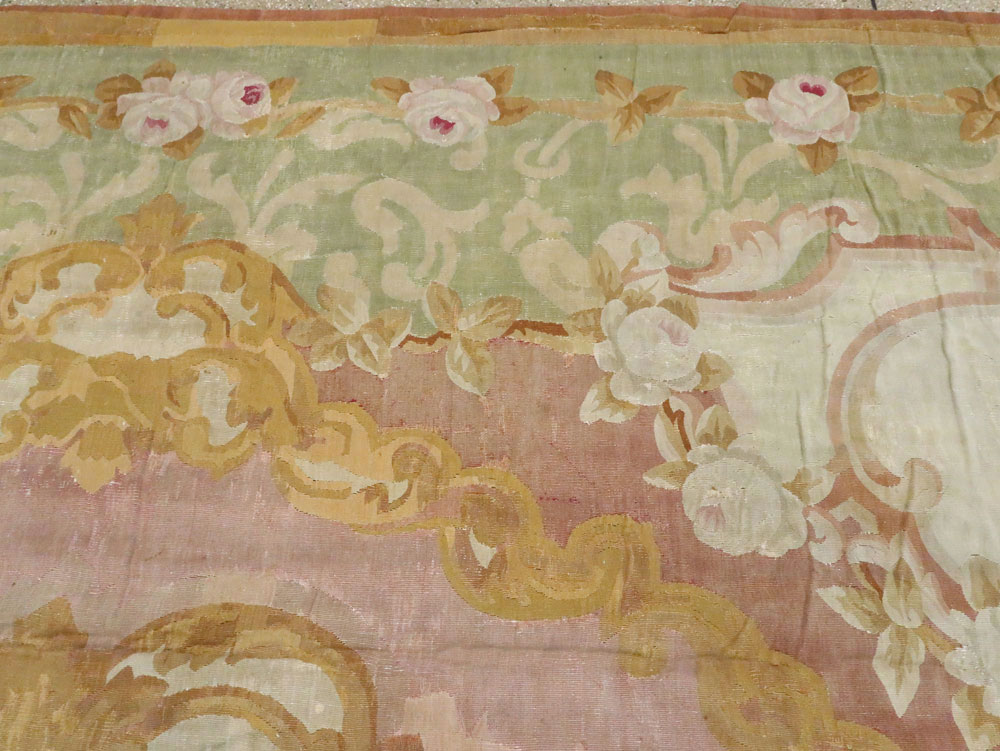 Antique French Aubusson Carpet, No.8909 - Galerie Shabab