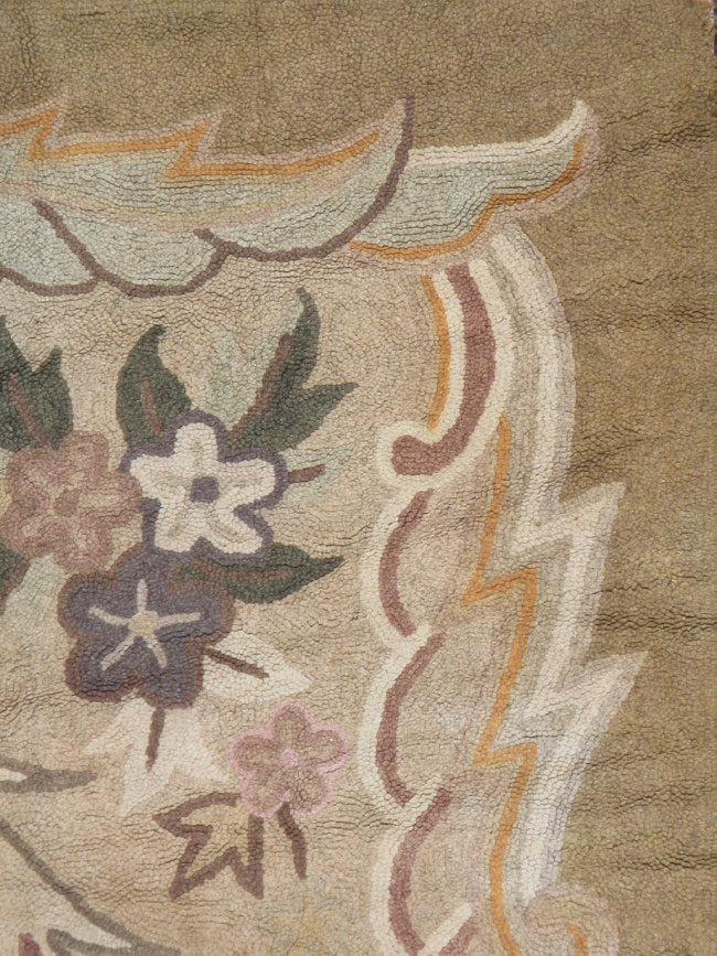 European Inspired Vintage American Hook Rug, No.8910 - Galerie Shabab