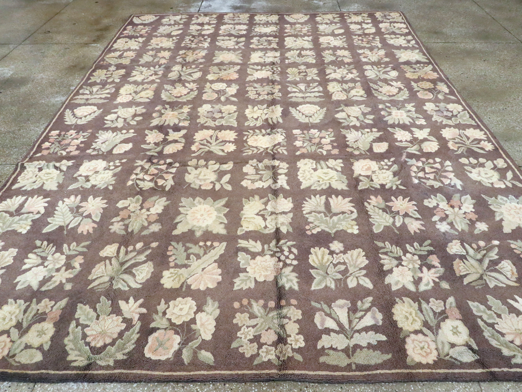 Vintage American Hook Room Size Carpet, No.8912 - Galerie Shabab