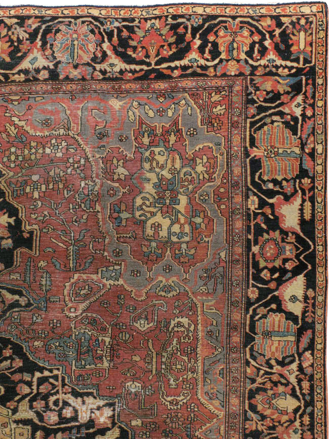 Antique Persian Fereghan Sarouk Carpet, No.8924 - Galerie Shabab