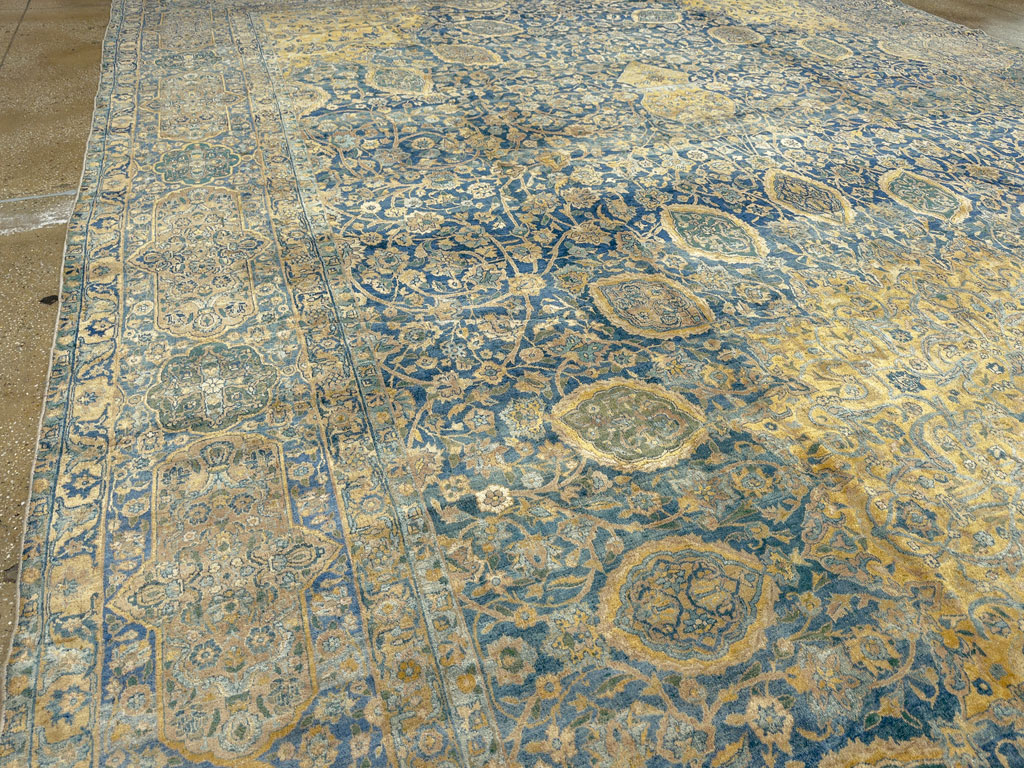 Antique Persian Lavar Kerman Carpet, No.8937 - Galerie Shabab