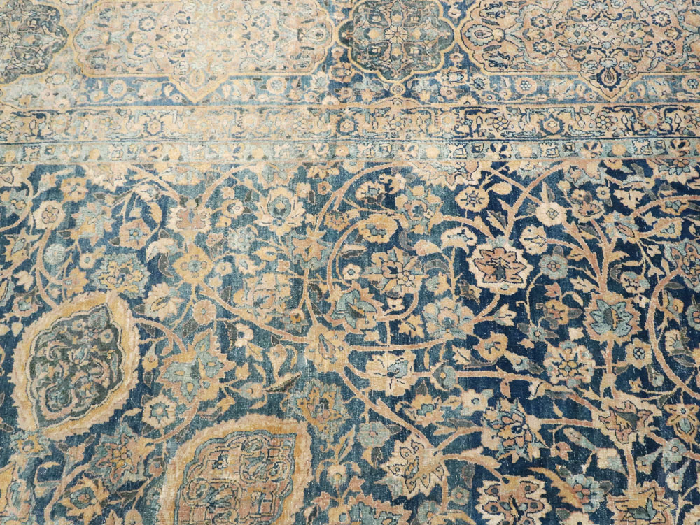 Antique Persian Lavar Kerman Carpet, No.8937 - Galerie Shabab