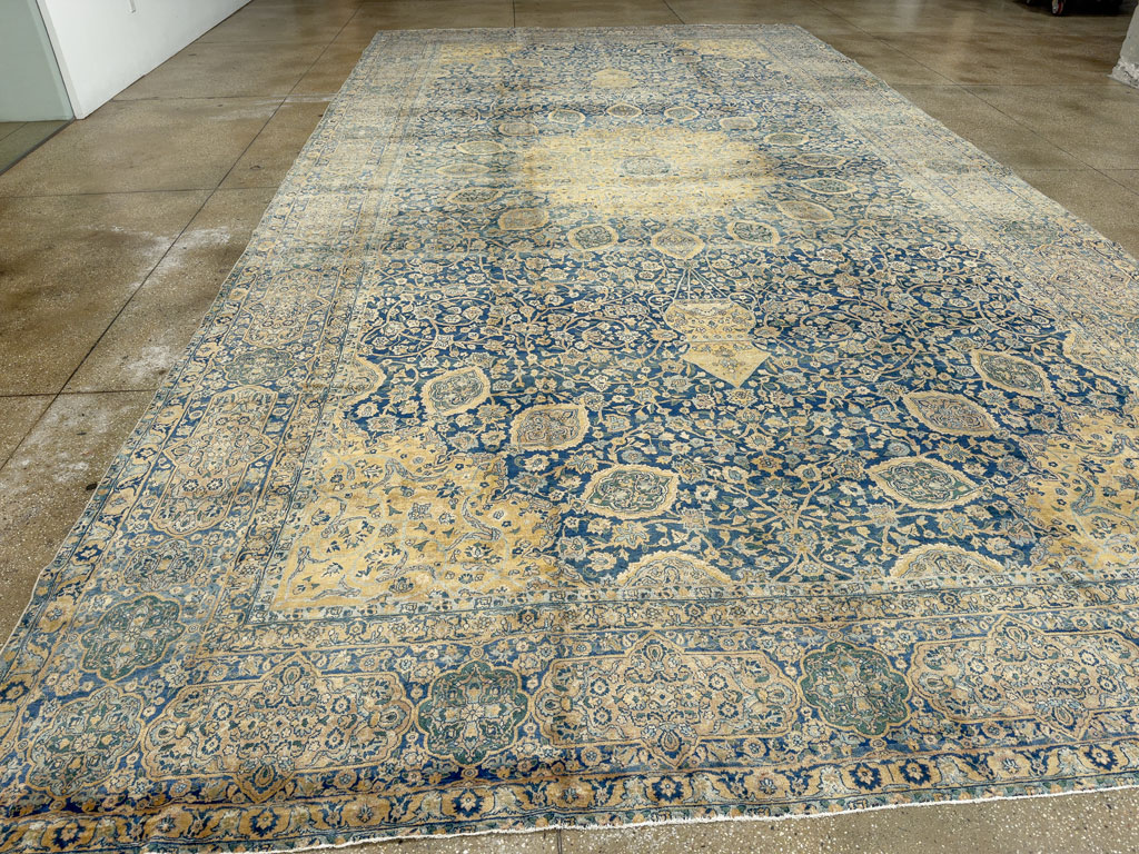 Antique Persian Lavar Kerman Carpet, No.8937 - Galerie Shabab