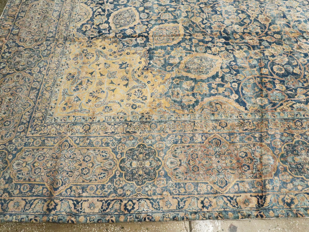 Antique Persian Lavar Kerman Carpet, No.8937 - Galerie Shabab