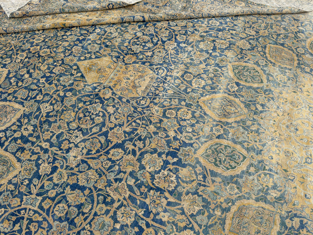 Antique Persian Lavar Kerman Carpet, No.8937 - Galerie Shabab