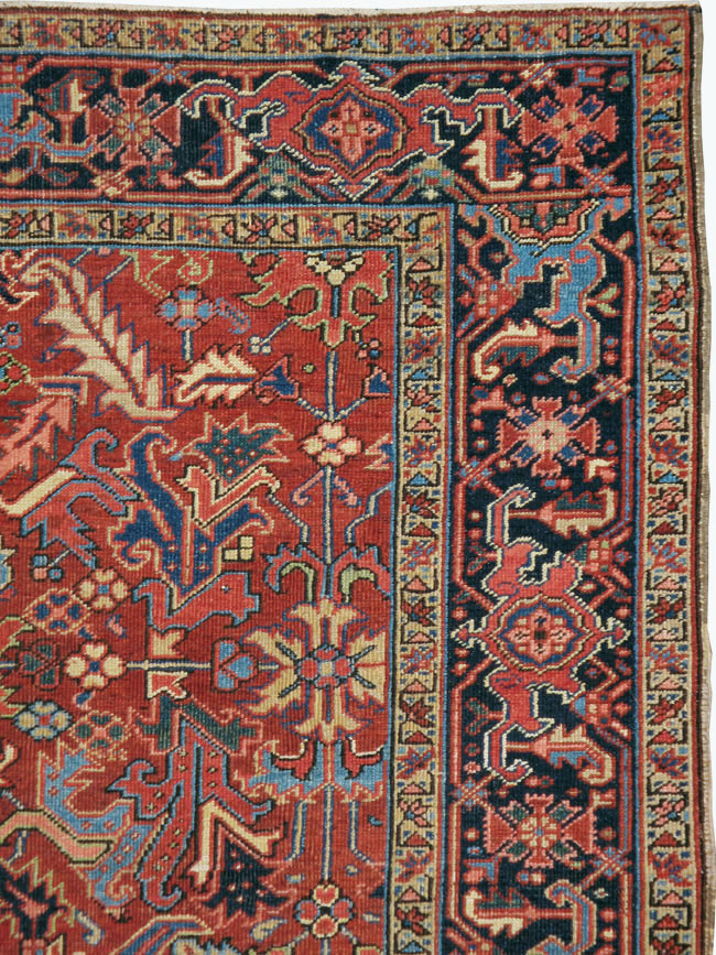 Antique Persian Heriz Carpet, No.8949 - Galerie Shabab