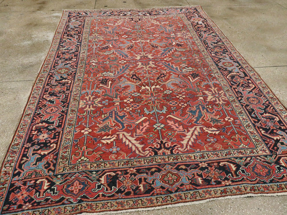 Antique Persian Heriz Carpet, No.8949 - Galerie Shabab