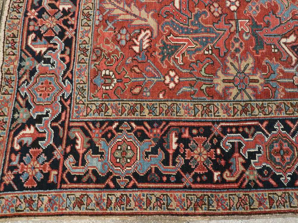 Antique Persian Heriz Carpet, No.8949 - Galerie Shabab
