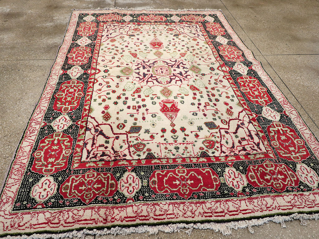 Antique Indian Agra Carpet, No.8951 - Galerie Shabab