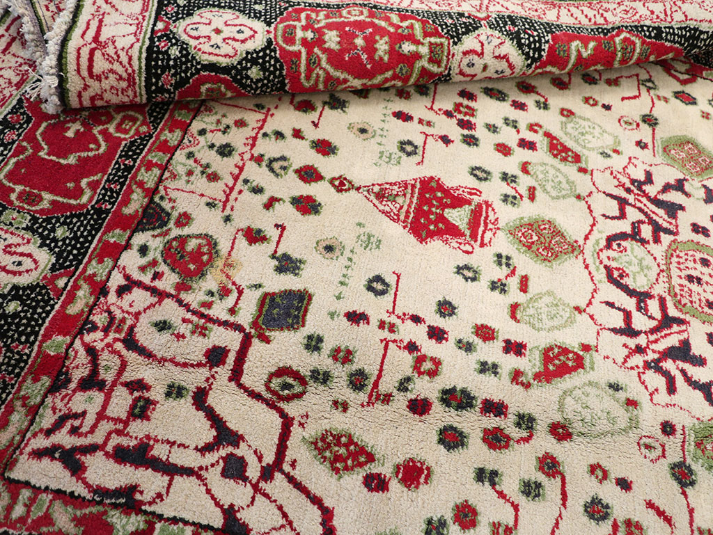 Antique Indian Agra Carpet, No.8951 - Galerie Shabab