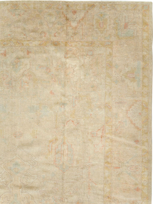 Antique Turkish Oushak Room Size Carpet, No.8983 - Galerie Shabab