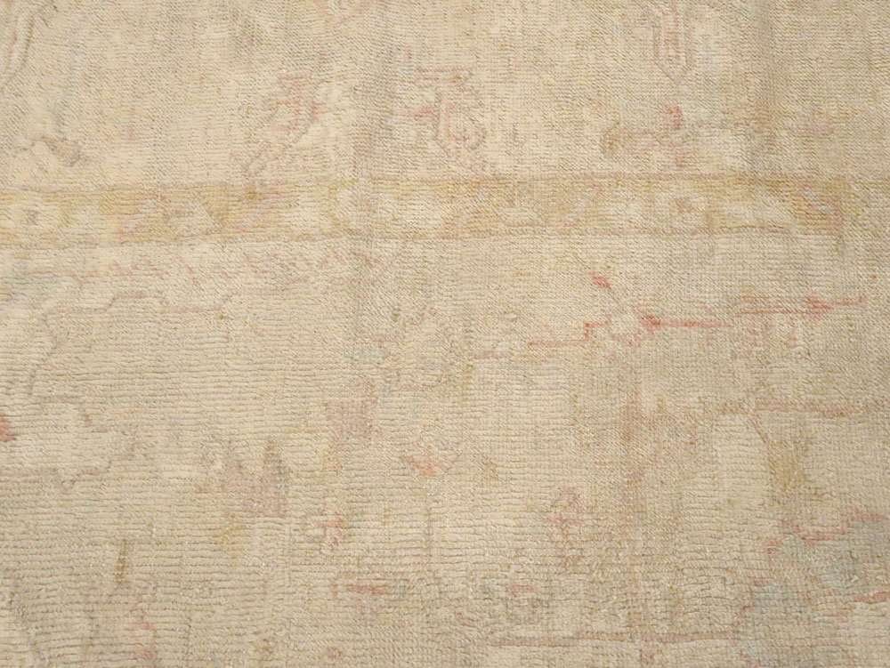 Antique Turkish Oushak Room Size Carpet, No.8983 - Galerie Shabab