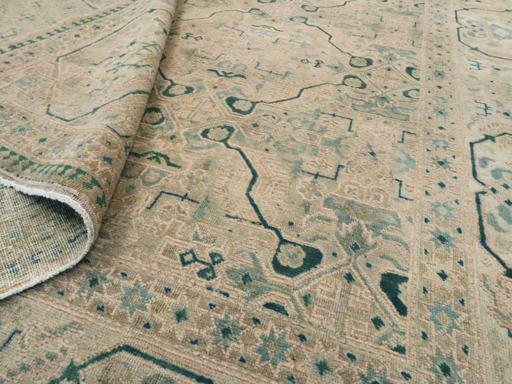 Antique Persian Tabriz Carpet, No.8996 - Galerie Shabab