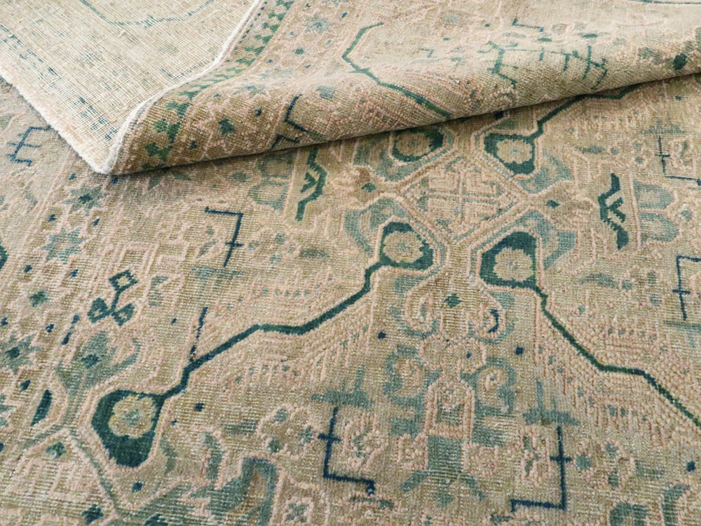 Antique Persian Tabriz Carpet, No.8996 - Galerie Shabab