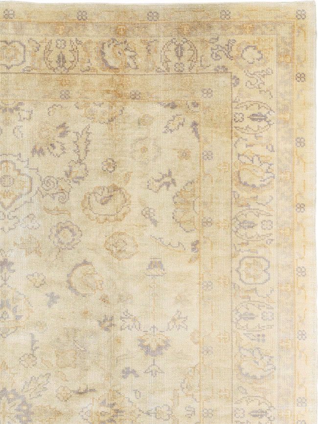 Antique Turkish Oushak Carpet, No.9010 - Galerie Shabab