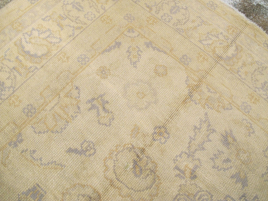 Antique Turkish Oushak Carpet, No.9010 - Galerie Shabab