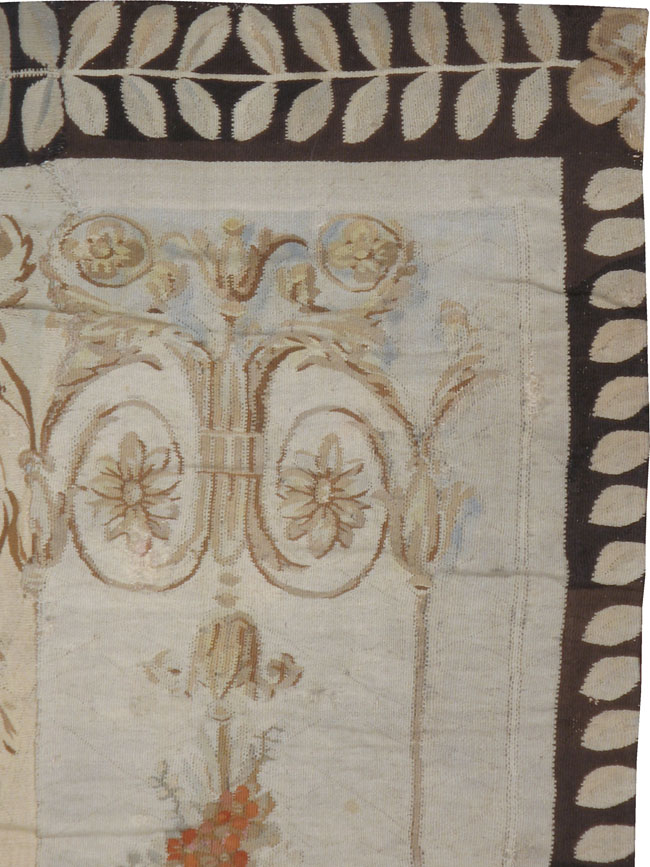 An Aubusson Carpet, No.9051 - Galerie Shabab