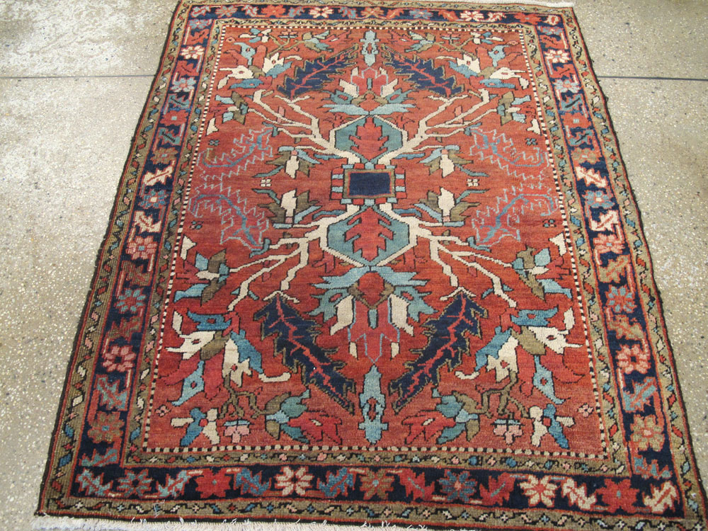 Antique Persian Heriz Rug, No.9072 - Galerie Shabab