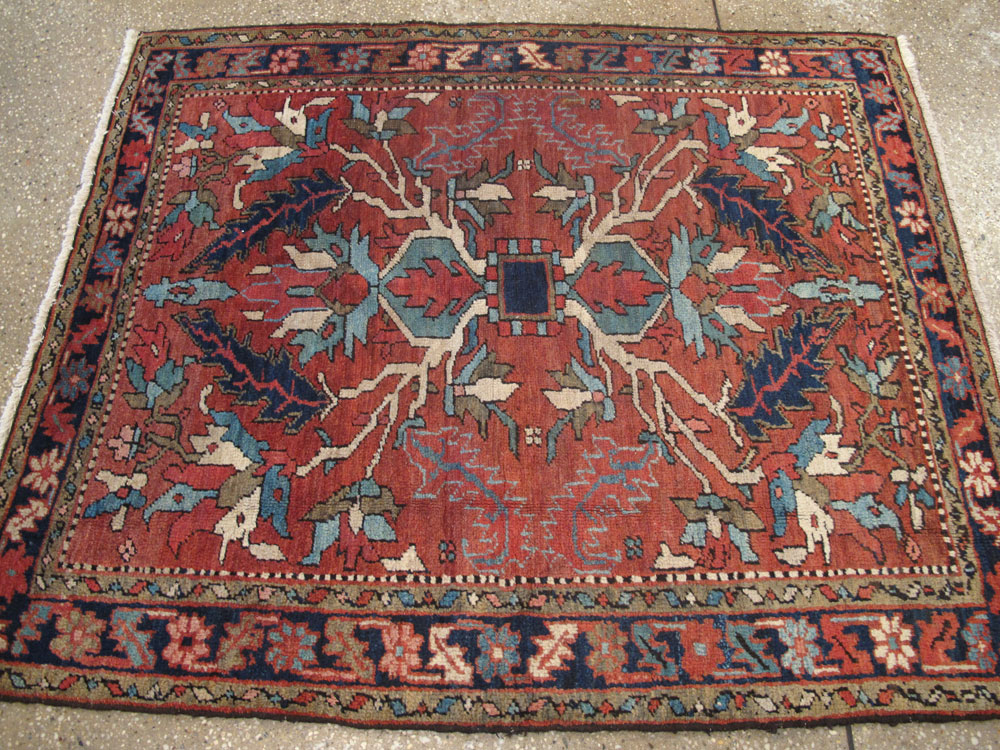 Antique Persian Heriz Rug, No.9072 - Galerie Shabab