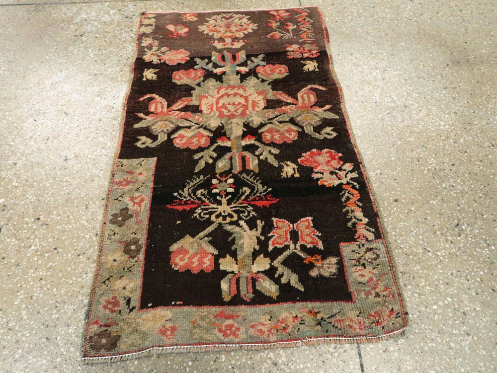 Antique Caucasian Karabagh Rug, No.9082 - Galerie Shabab
