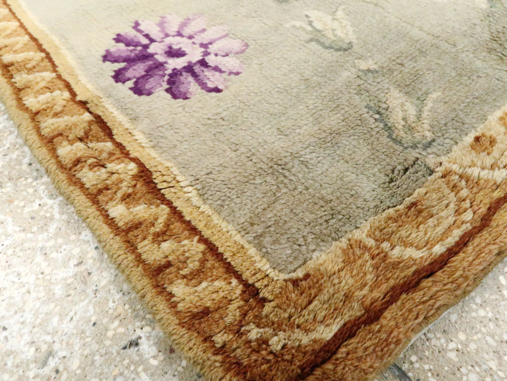 Antique French Savonnerie Rug, No.9092 - Galerie Shabab