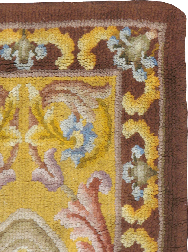 Antique French Savonnerie Rug, No.9099 - Galerie Shabab