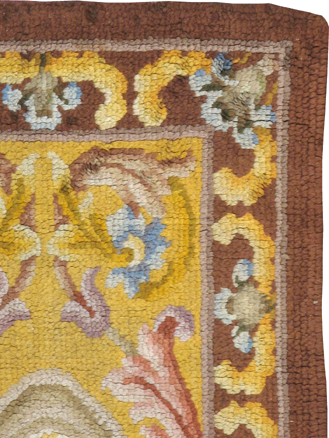 Antique French Savonnerie Rug, No.9099 - Galerie Shabab