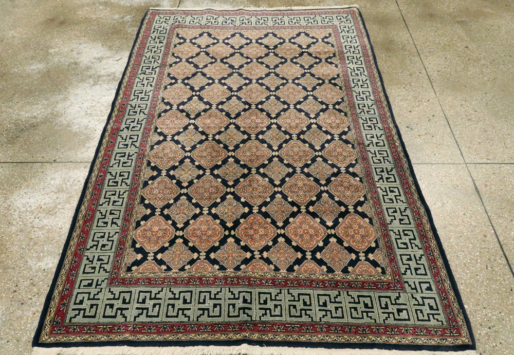 Vintage Turkish Herekeh Rug, No.9109 - Galerie Shabab