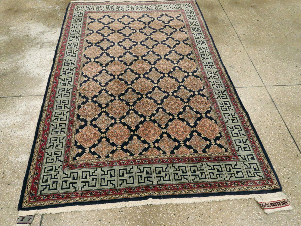 Vintage Turkish Herekeh Rug, No.9109 - Galerie Shabab