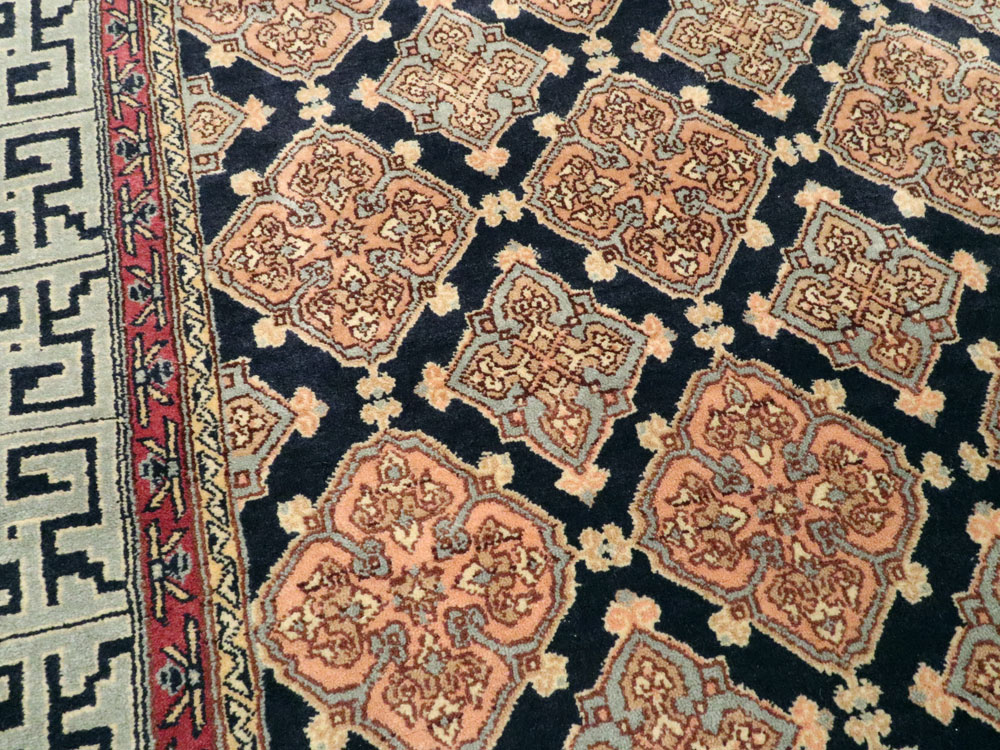 Vintage Turkish Herekeh Rug, No.9109 - Galerie Shabab