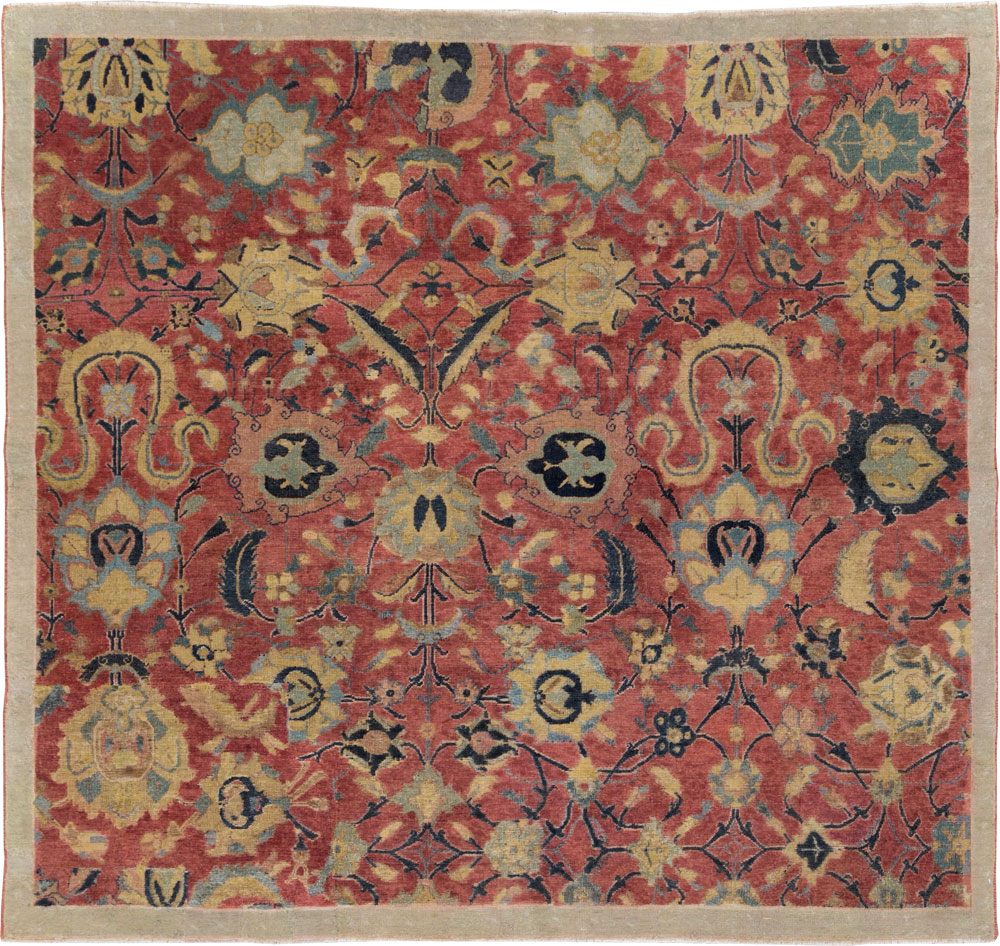 Antique Persian Isfahan Rug, No.9112 - Galerie Shabab