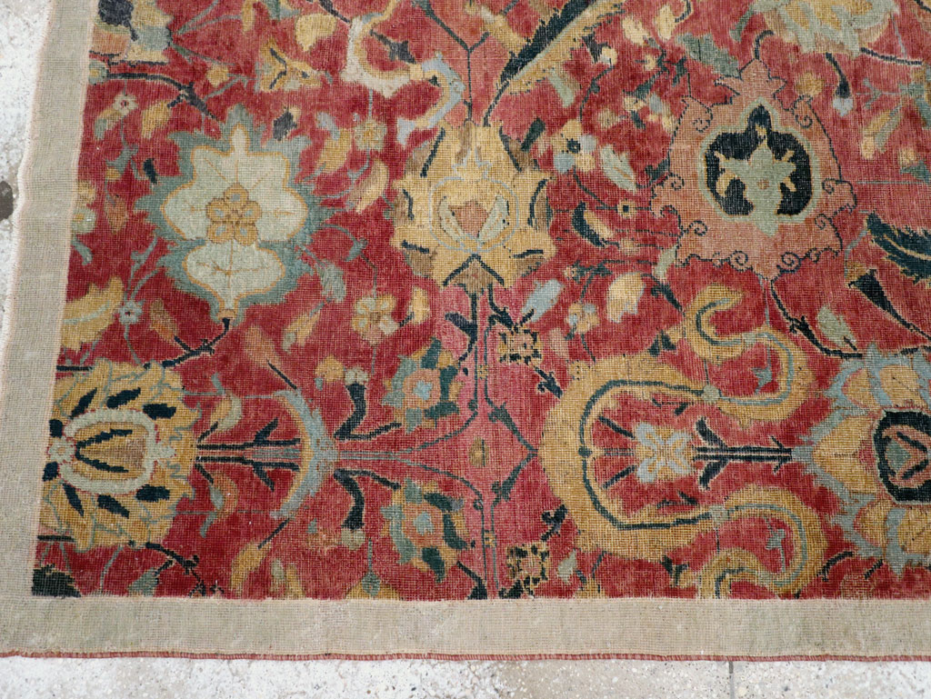 Antique Persian Isfahan Rug, No.9112 - Galerie Shabab