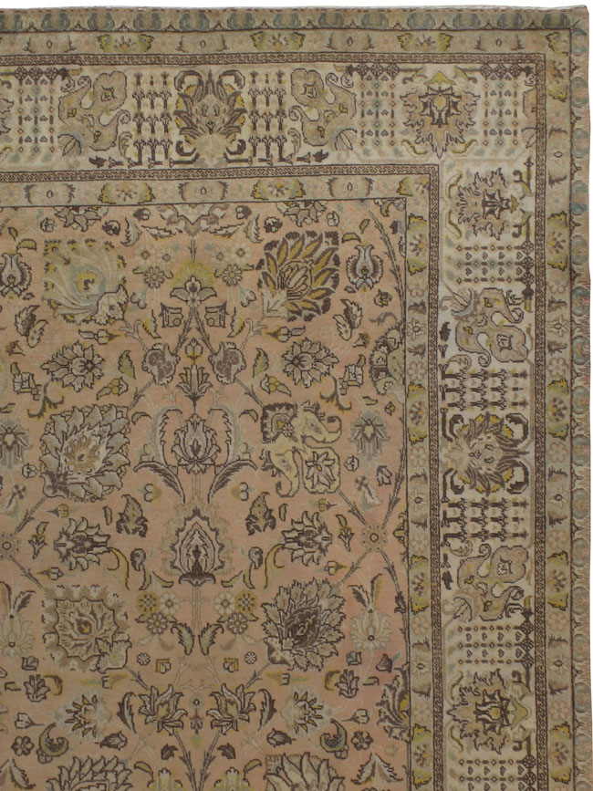 A Tabriz Carpet, No.9130 - Galerie Shabab