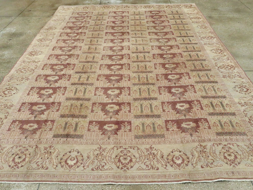 Antique Persian Dorokhsh Carpet, No.9152 - Galerie Shabab