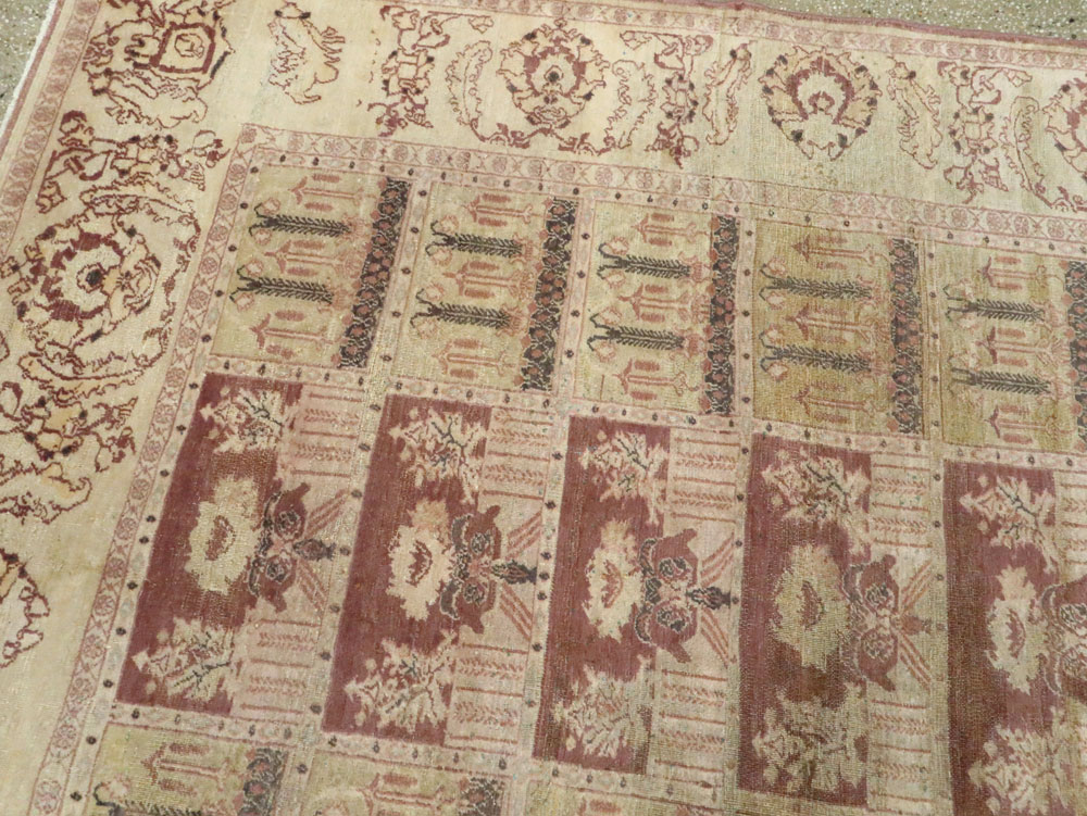Antique Persian Dorokhsh Carpet, No.9152 - Galerie Shabab