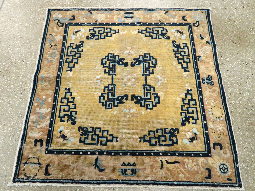 Antique Chinese Ningxia Square Rug, No.9195 - Galerie Shabab