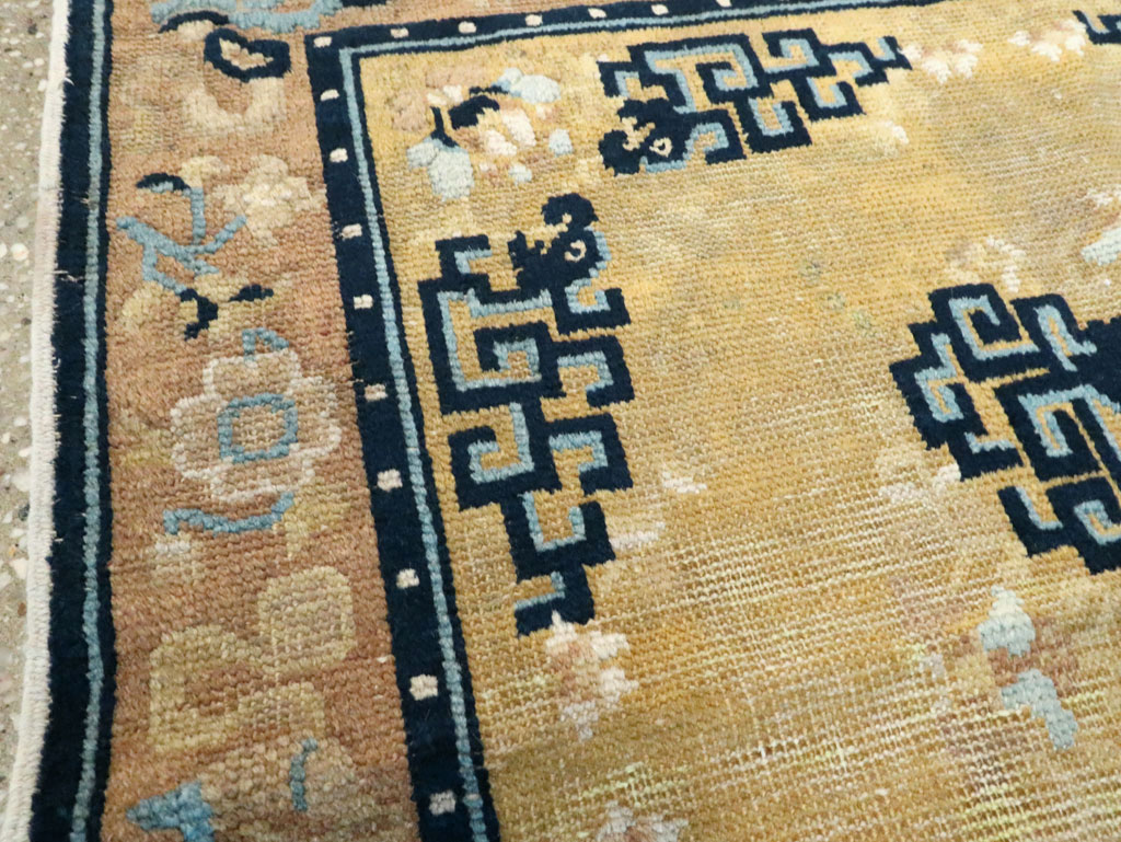 Antique Chinese Ningxia Square Rug, No.9195 - Galerie Shabab