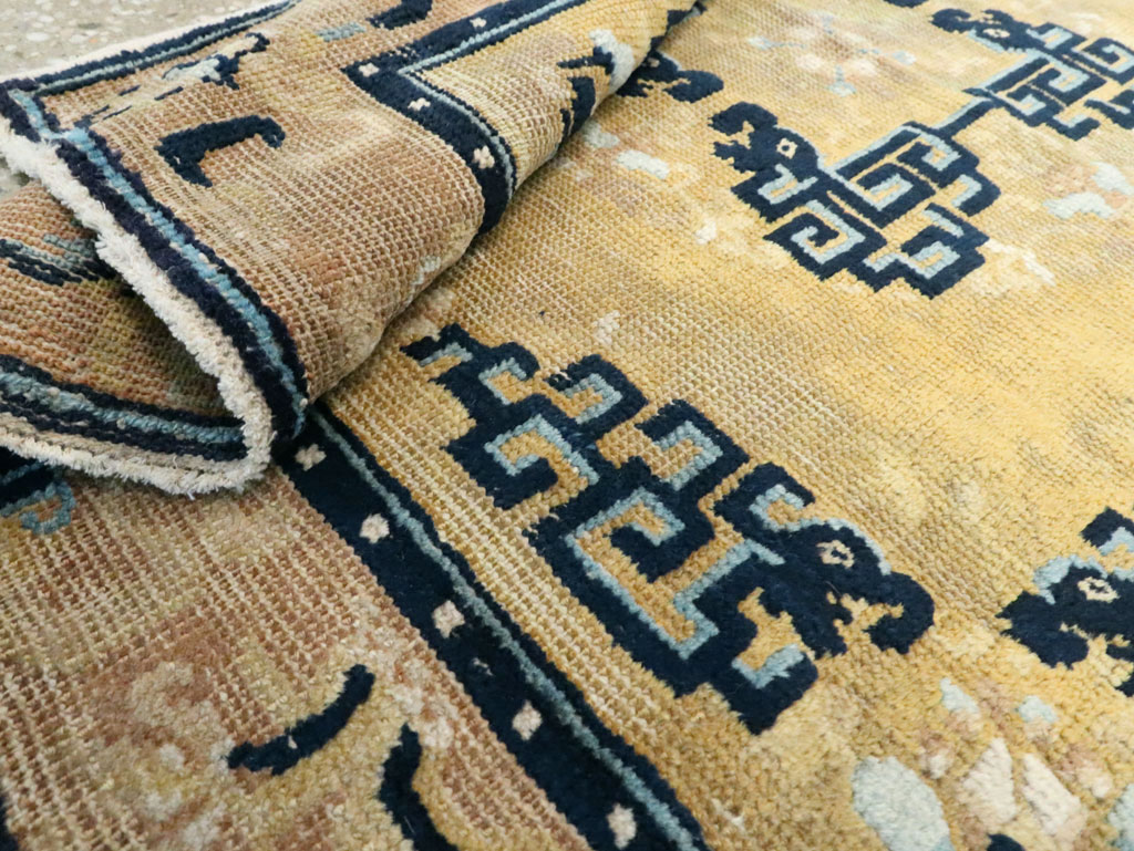 Antique Chinese Ningxia Square Rug, No.9195 - Galerie Shabab