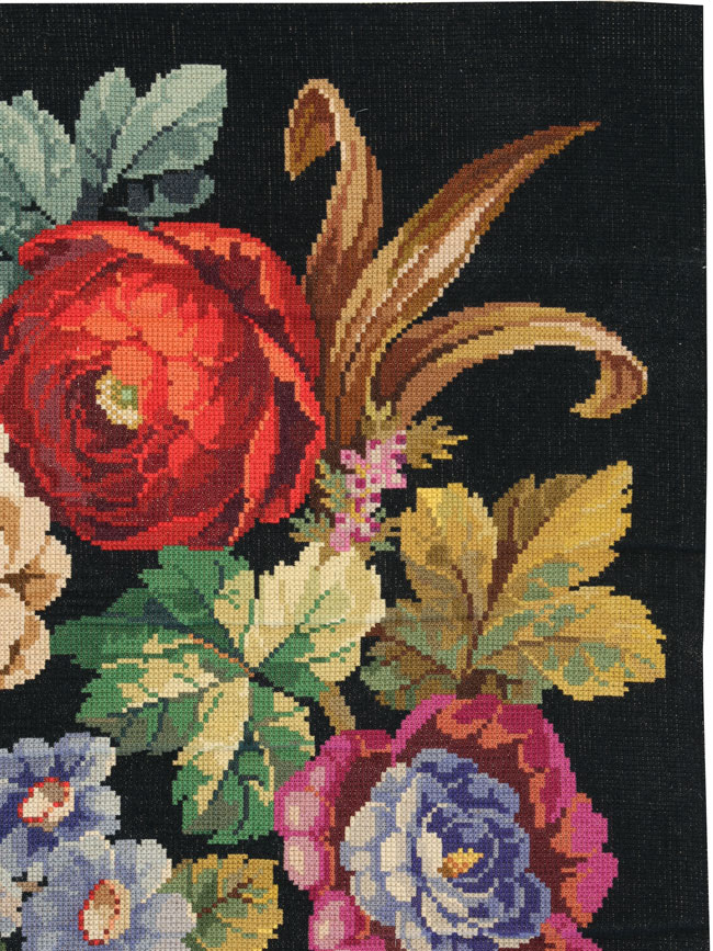 A Needlepoint Rug, No.9214 - Galerie Shabab