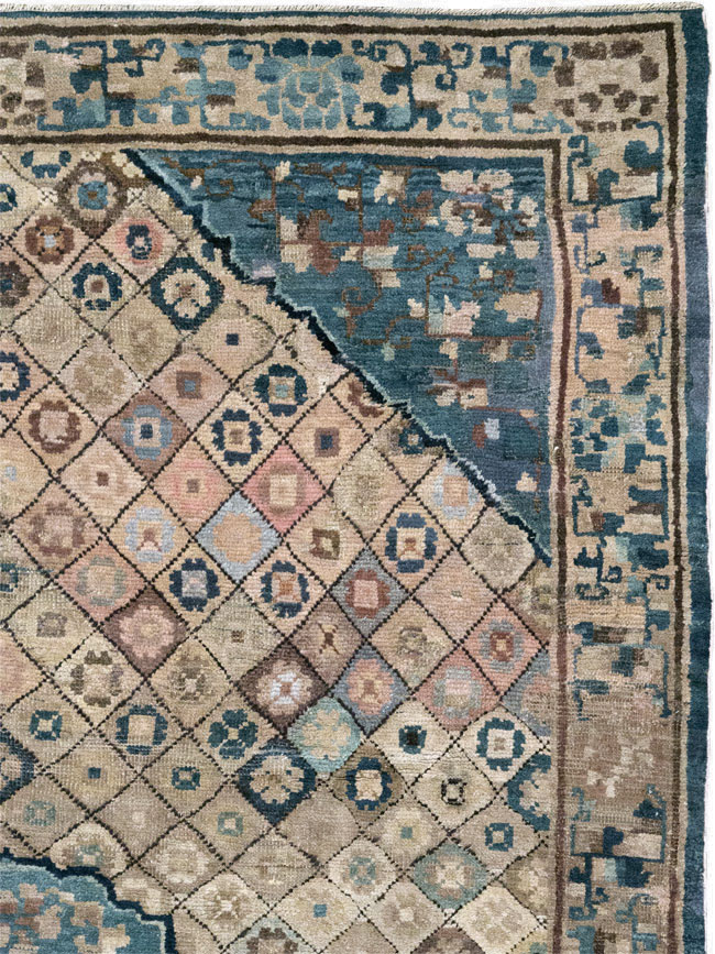 Antique Chinese Ningxia Accent Rug, No.9227 - Galerie Shabab
