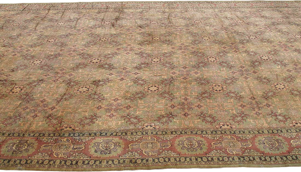 An Axminster Palace Size Carpet, No.9232 - Galerie Shabab
