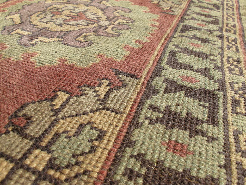 An Axminster Palace Size Carpet, No.9232 - Galerie Shabab