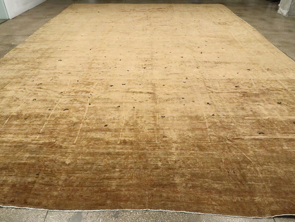 Antique Persian Kashan Rug, No.9236 - Galerie Shabab