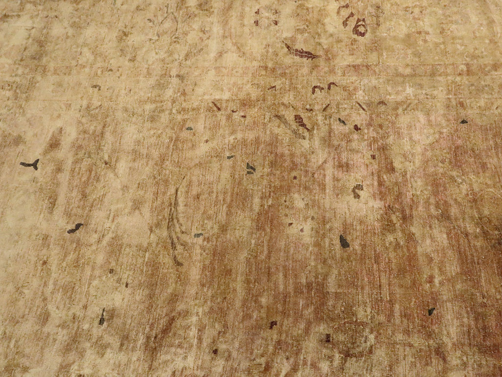 Antique Persian Kashan Rug, No.9236 - Galerie Shabab