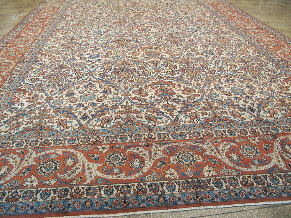 Vintage Persian Isfahan Carpet, No.9238 - Galerie Shabab